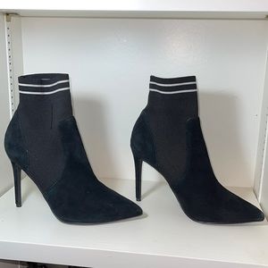 Steve Madden boot heels. Size 8M.